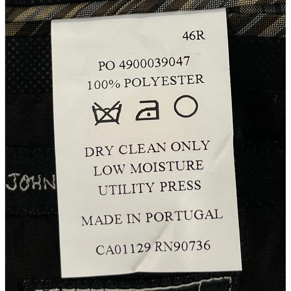John Varvatos premium Tailored Blazer size 46R Dark Navy Blue U.S.A.‎